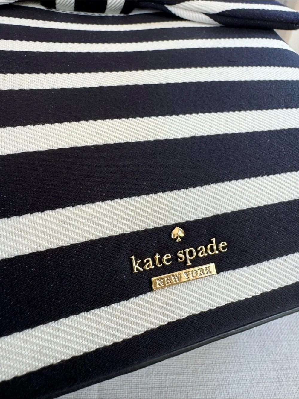 kate spade personal olive exterior